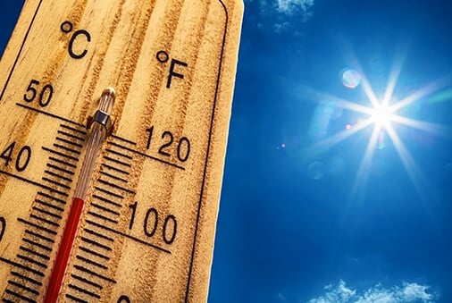 outdoor thermostat reading 104 degrees fahrenheit